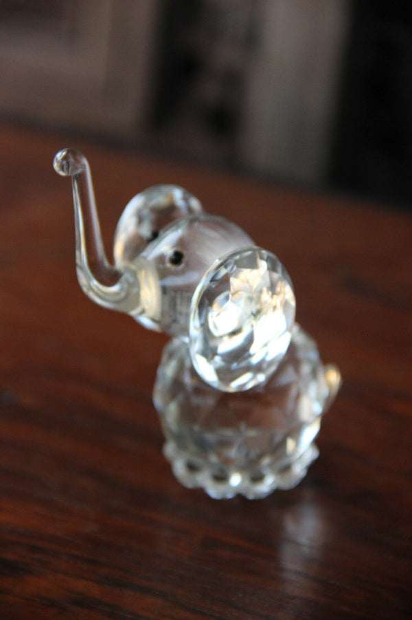 Crystal glass Elephant figurine