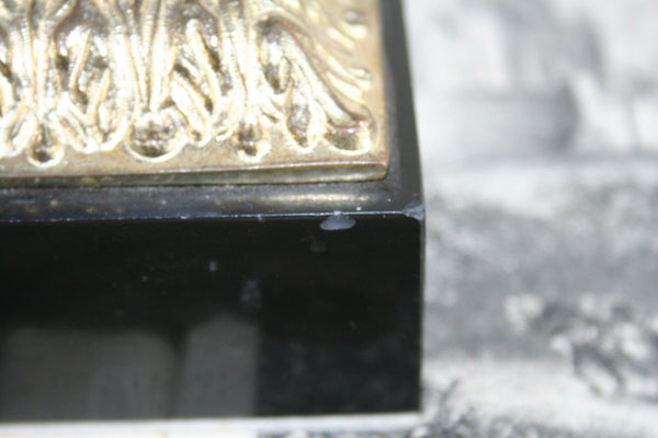 Maison DEKNUDT mid century hollywood regency eagle bronze table lamp