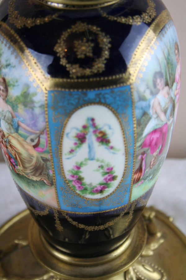 Gorgeous French Candelabra lamp 4 arms in sevres pocelain bronze base top piece