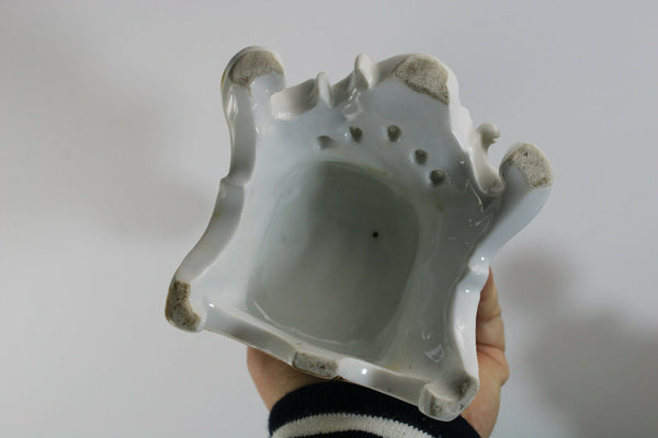 Top French antique 19thc vieux paris porcelain Pair figurine statue pique fleur