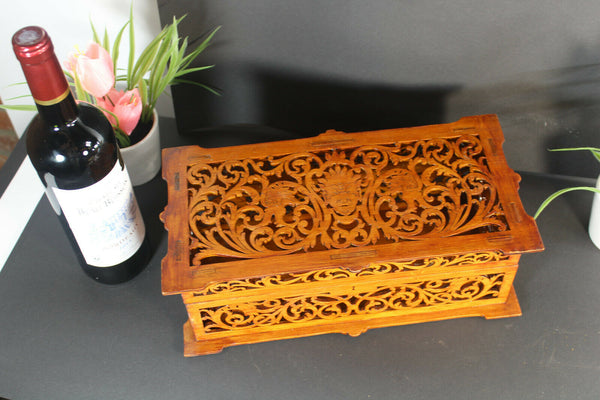 Vintage Wood cigar box cut Box devil head