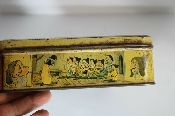 Rare Walt Disney Biscuit Tin box Snow White Dwarfs 1930 belgian Disneyana