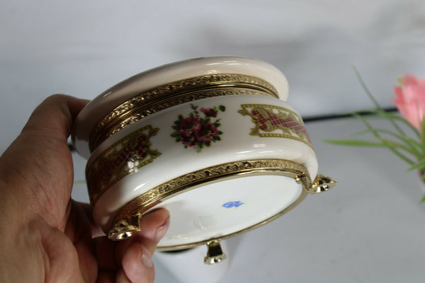 Italian porcelain floral porcelain bonbonniere box lion paws marked