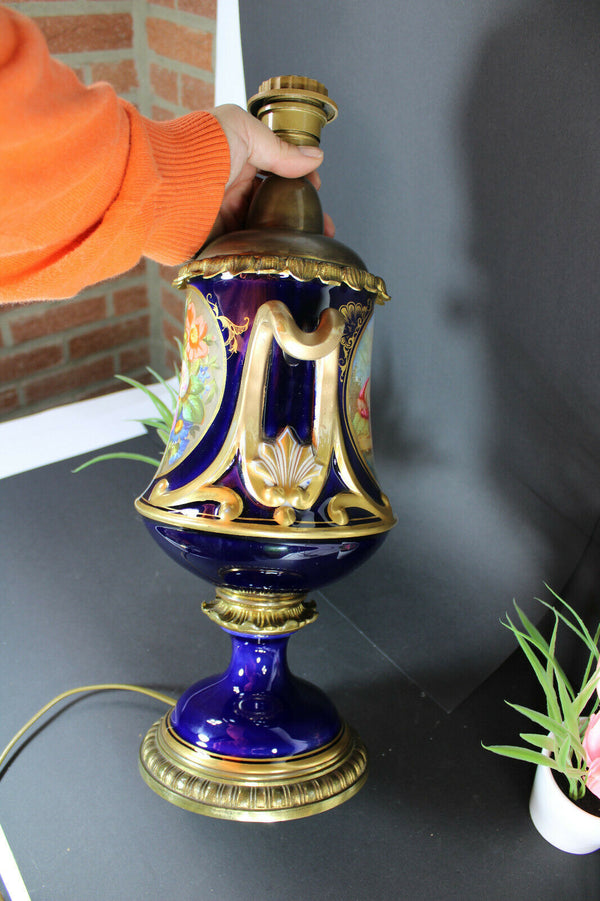 Antique french paris porcelain vase hand paint putti cherub decor lamp