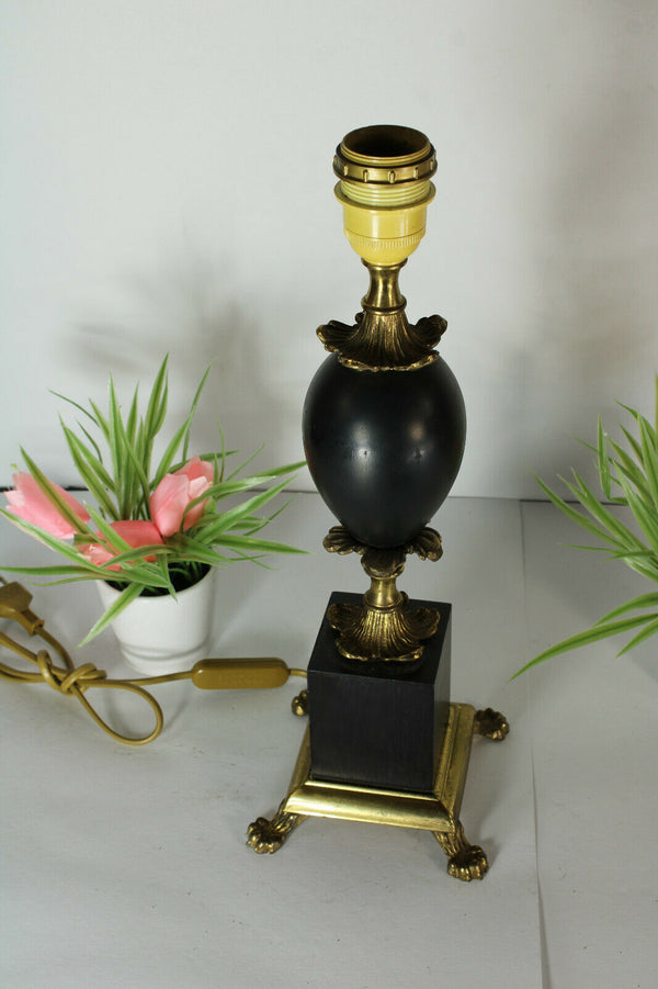 Hollywood regency wood ostrich egg black lion paw Table lamp attr jansen