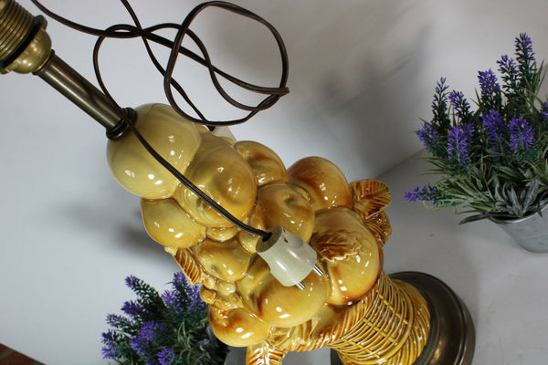 Vintage italian hollywood regency faience apple grape fruit basket lamp 1970