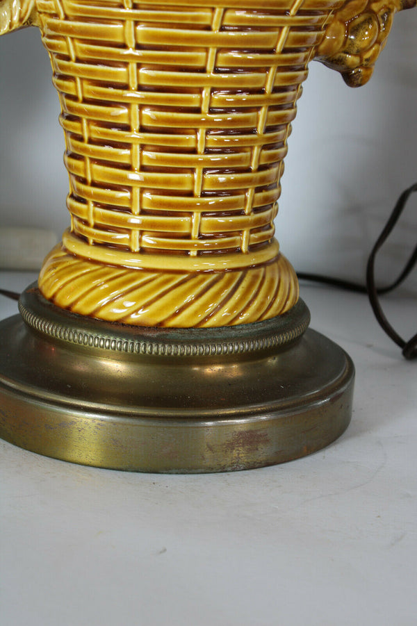 Vintage italian hollywood regency faience apple grape fruit basket lamp 1970