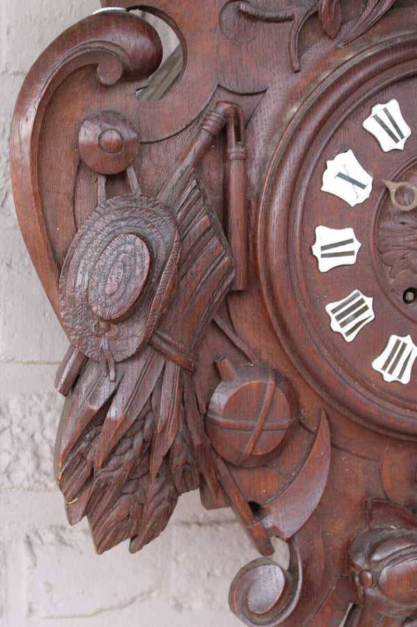 LARGE BLACK FOREST wood carving wall clock deer hunting theme