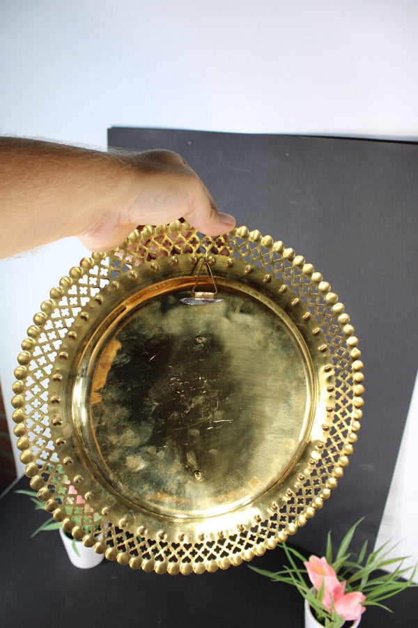 Religious wall plate plaque sacred heart jesus relief figurine