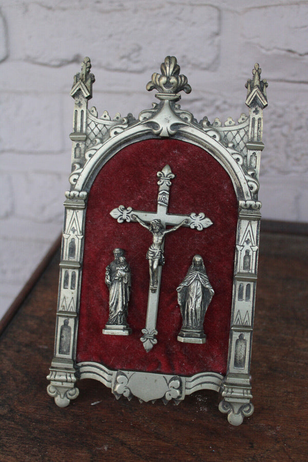 Antique neo gothic standing crucifix calvary brass velvet niche rare