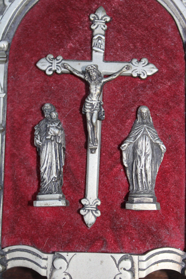 Antique neo gothic standing crucifix calvary brass velvet niche rare