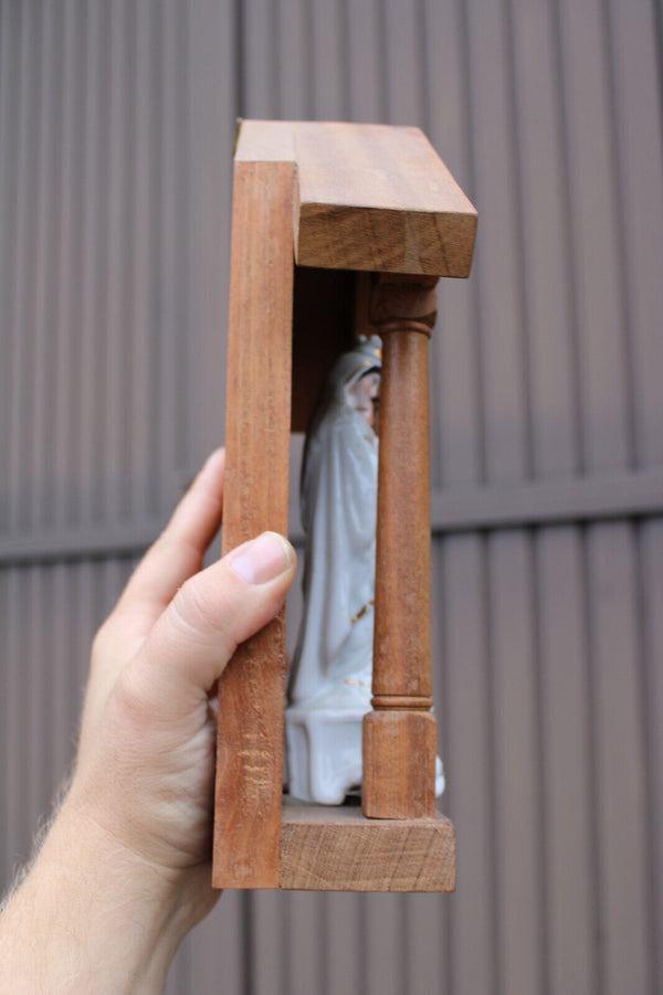 Antique french vieux paris porcelain madonna figurine wood chapel