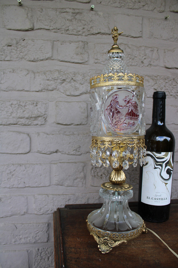 Vintage 70s Glass crystal engraved scene table lamp putti cherub