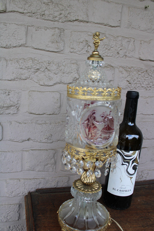 Vintage 70s Glass crystal engraved scene table lamp putti cherub