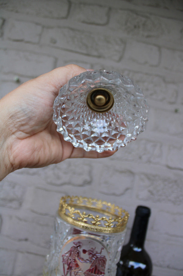 Vintage 70s Glass crystal engraved scene table lamp putti cherub