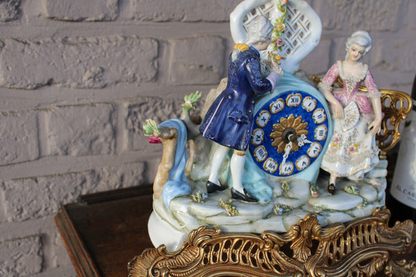 Gorgeous porcelain mantel clock romantic couple palm tree 1970