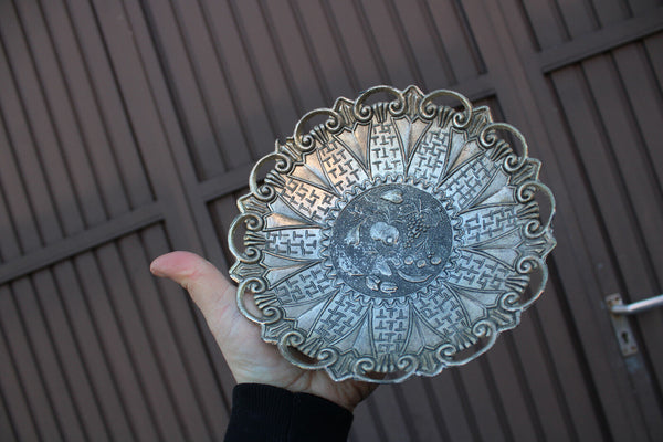 Antique brass metal tripod lion paws angel vide poch tray