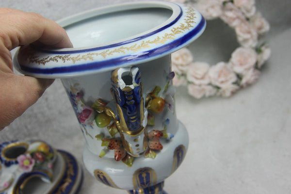 Set French clock vases capodimonte  porcelain relief floral decor