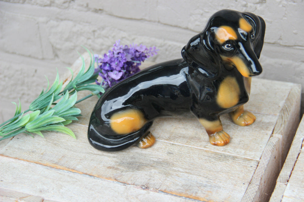 Vintage italian ceramic porcelain dachshund teckel figurine animal dog