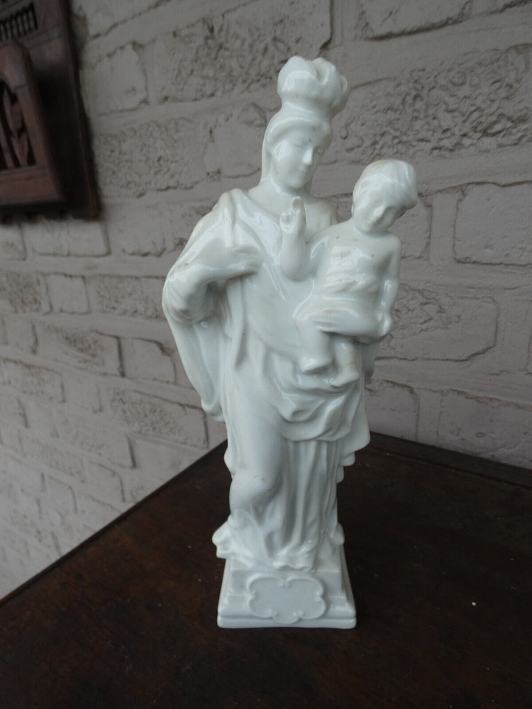 Vintage HEREND marked porcelain madonna statue figurine