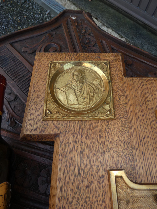Antique Rare Religious wood plaque bronze crucifix 4 evangelist portraits