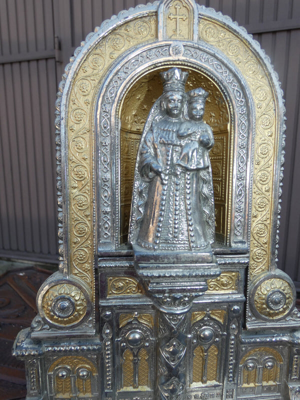 Vintage religious chapel niche Madonna statue 1970