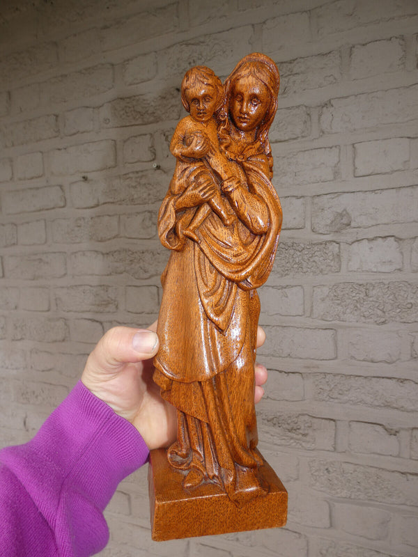 Vintage   Flanders wood carved madonna Statue figurine