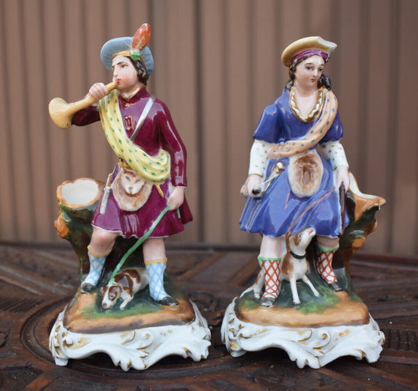Pair antique french porcelain hunt couple dogs figurine inkwell feather holders
