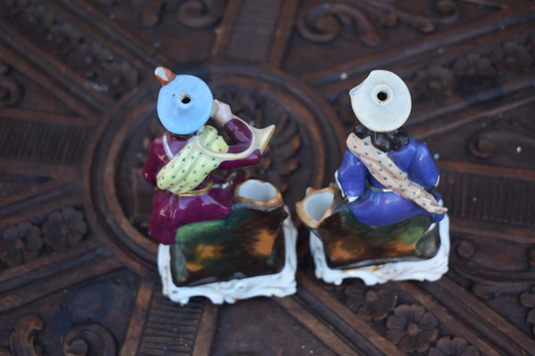 Pair antique french porcelain hunt couple dogs figurine inkwell feather holders