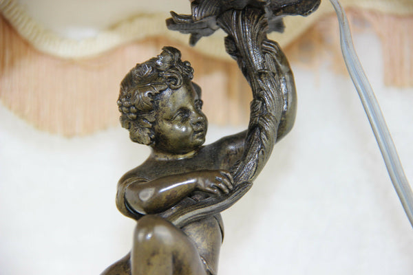 French putti cherub Spelter bronze table desk lamp 1960's with shade