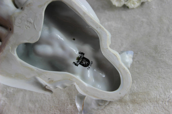 Religious Porcelain Group angels holy water font