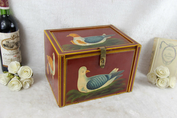 Rare French handmade paint birds Wood carved jewelry Box drawers inside 1970