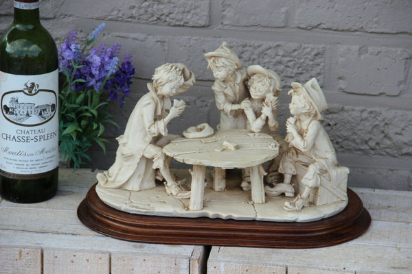 giuseppe armani capodimonte statue card players wood base resin cast