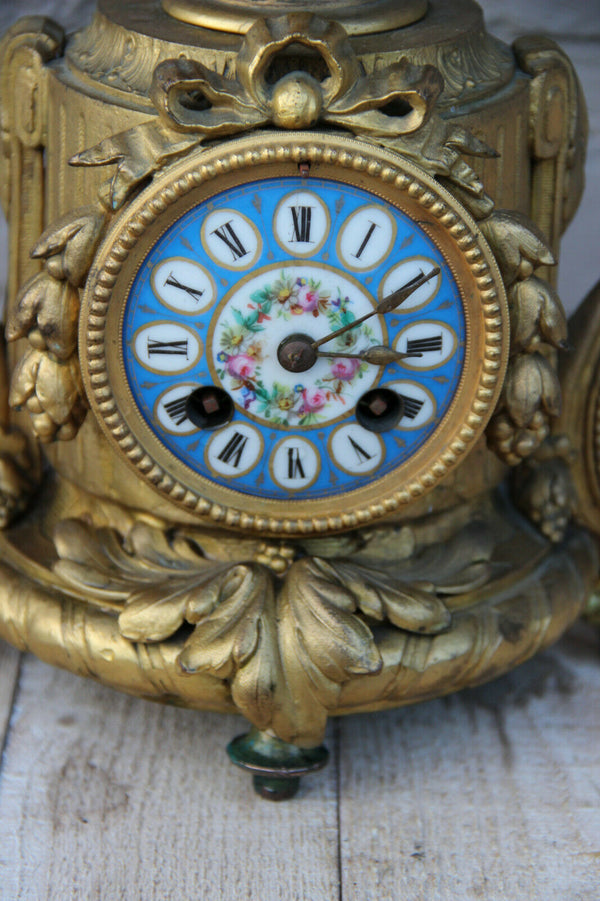 Antique french Spelter bronze porcelain sevres putti medaillon clock