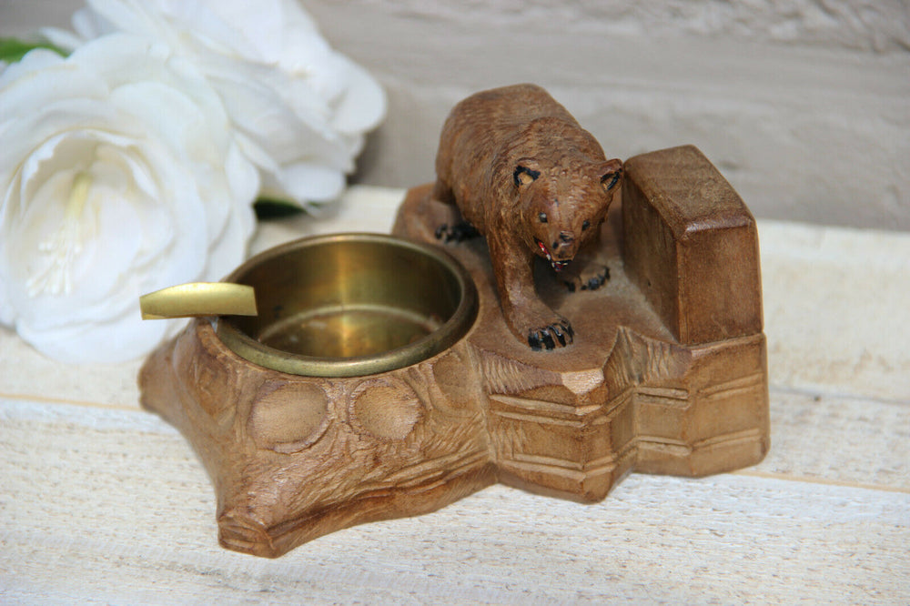 Antique hand Black forest wood carved swiss bear statue figurine  ashtray BRIENZ