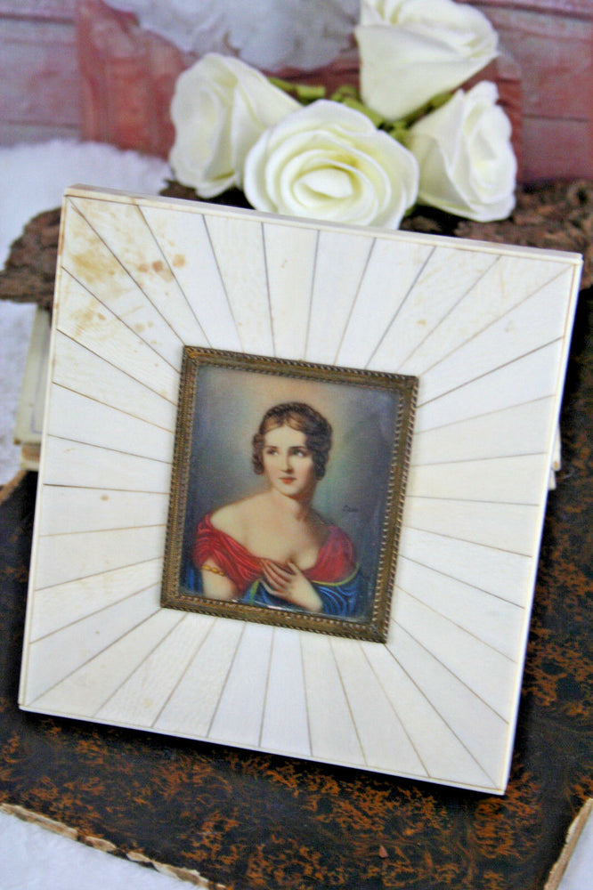 Signed Miniature Portrait of a lady 1930 France antique