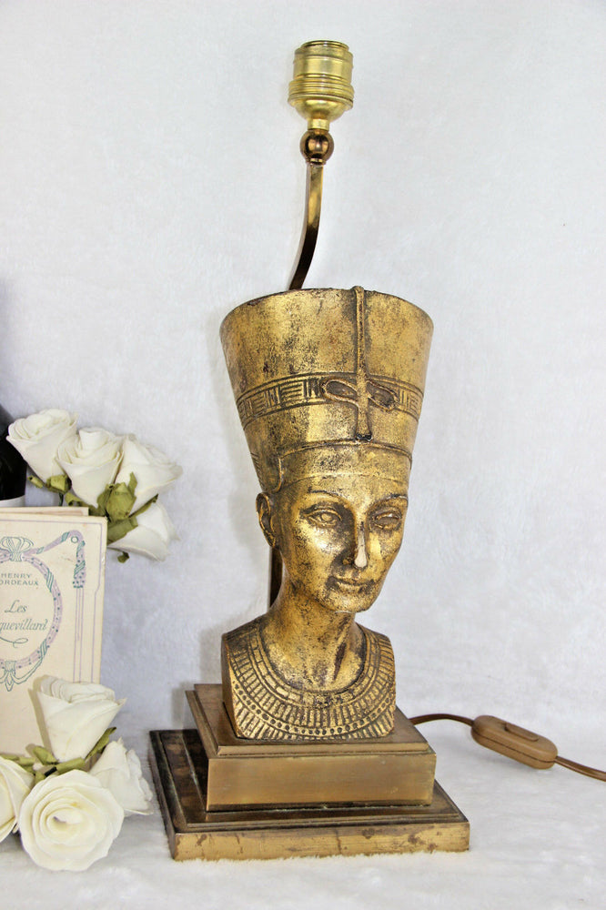 Vintage 70s Cast resin gold gilt Egypt pharao table lamp