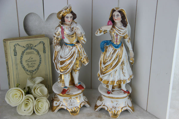 PAIR antique French 1900 vieux paris porcelain Pique fleur vases figurines