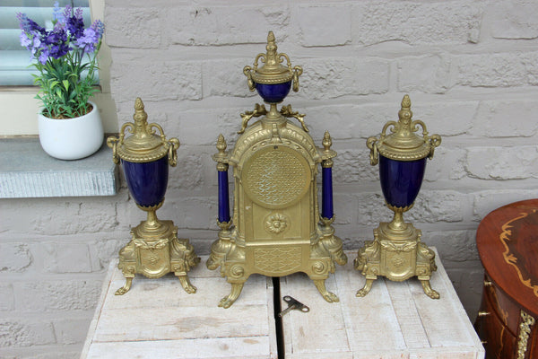 French Porcelain Clock set urns vases victorian romantic scenes