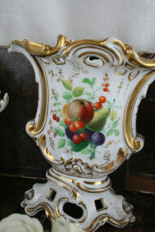 cvvcvAntique french Vieux paris porcelain set vases fruits floral 1925