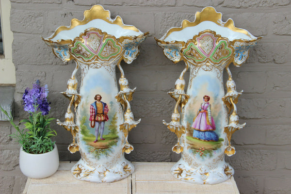 Top antique PAIR French Vieux paris porcelain hand paint Cornet vases attr petit