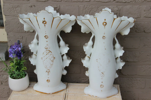 Top antique PAIR French Vieux paris porcelain hand paint Cornet vases attr petit