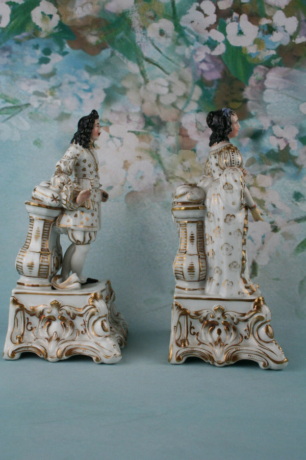 Rare Pair Vieux Paris vieux bruxelles  Porcelain Marquis MArquise figurines