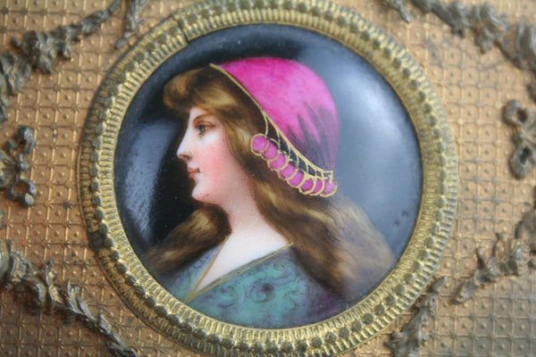 French antique Louis XVI Jewelry trinket box porcelain miniature lady limoges