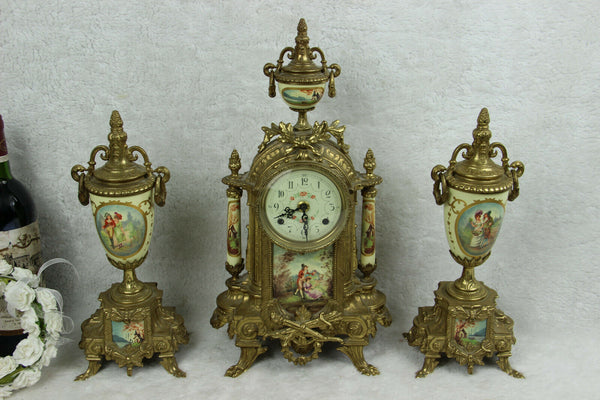 Set French Porcelain victorian clock Vases urns