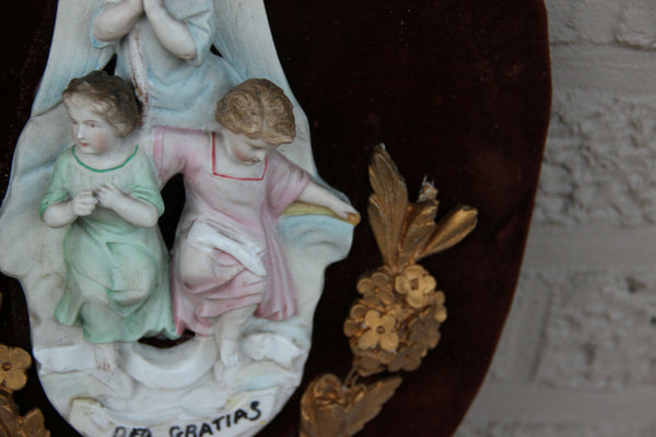 Antique Religious Bisque porcelain angels religious plaque on velvet medaillon