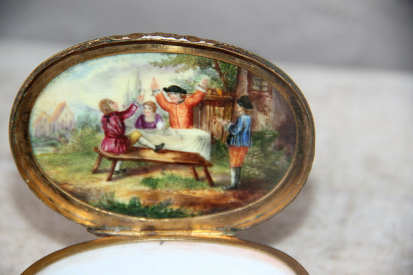 Rare Antique German 18thc porcelain Tabatiere snuff box birds chicken victorian