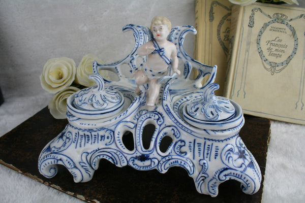 Exclusive German porcelain inkwell putti marine scene rare