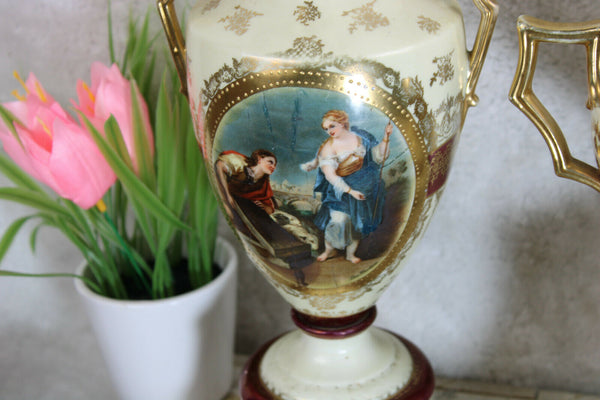 Gorgeous antique Vienna porcelain mantel Set vases centerpiece victorian scene