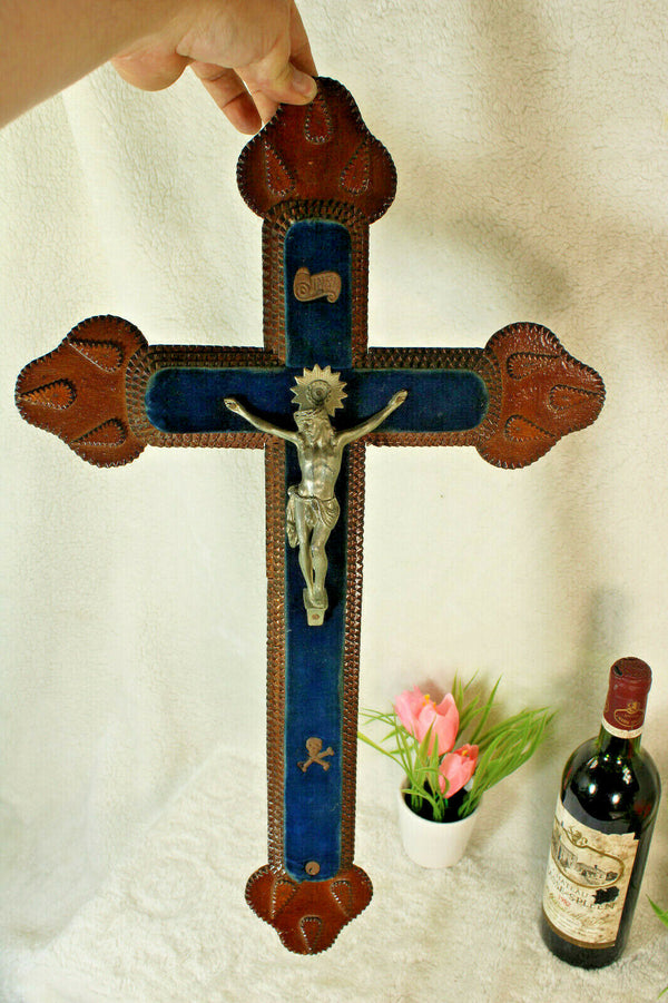 Antique french tramp art cigar box wood carved crucifix velvet religious
